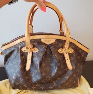 💥Sold💥 100% Authentic Louis Vuitton Tivoli GM in excellent condition